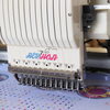 &Auml;u&szlig;erst wettbewerbsf&auml;hige, professionelle, ger&auml;uscharme automatisierte Stickmaschine